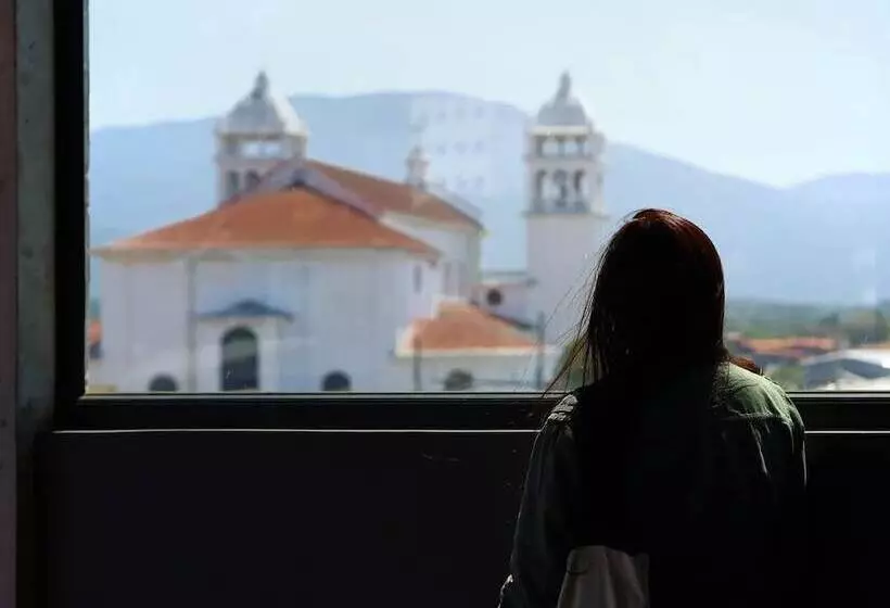 هتل Bourbon Hostal