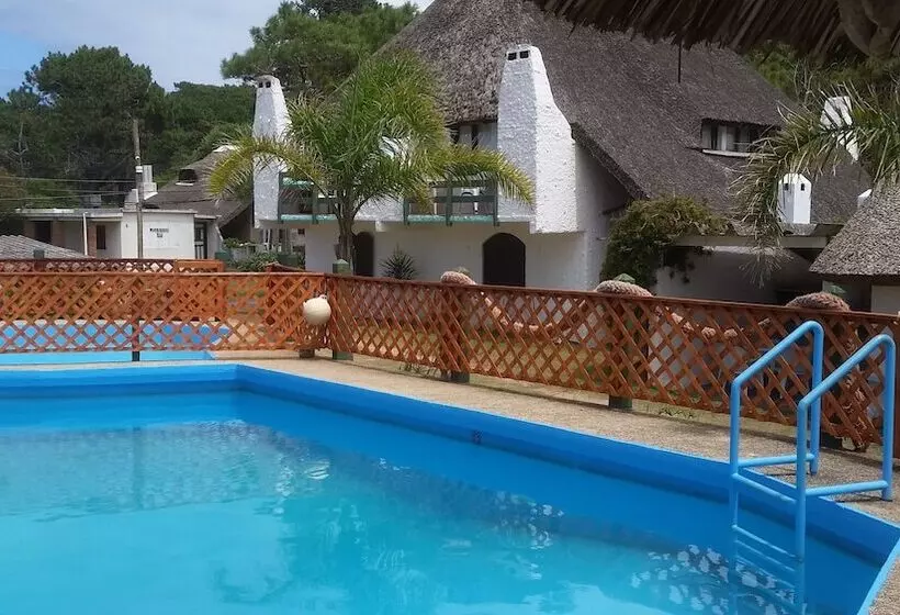 Hotelli Bungalows Los Lucianos Del Piemonte