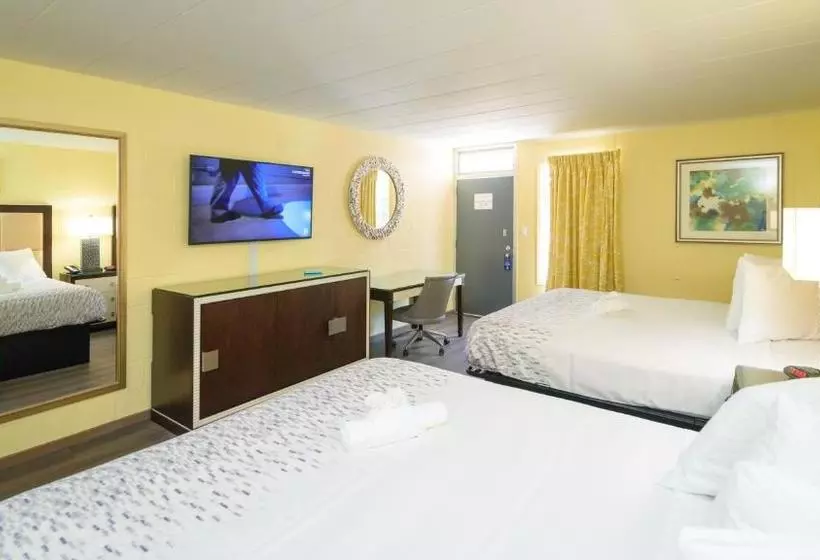 Hotelli Heart Of Manteo