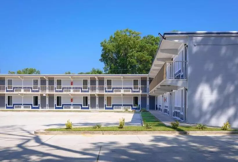 Hotelli Heart Of Manteo