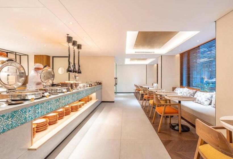 Отель Holiday Inn Bali Sanur, An Ihg