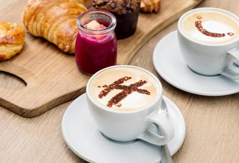 Отель Holiday Inn Bali Sanur, An Ihg