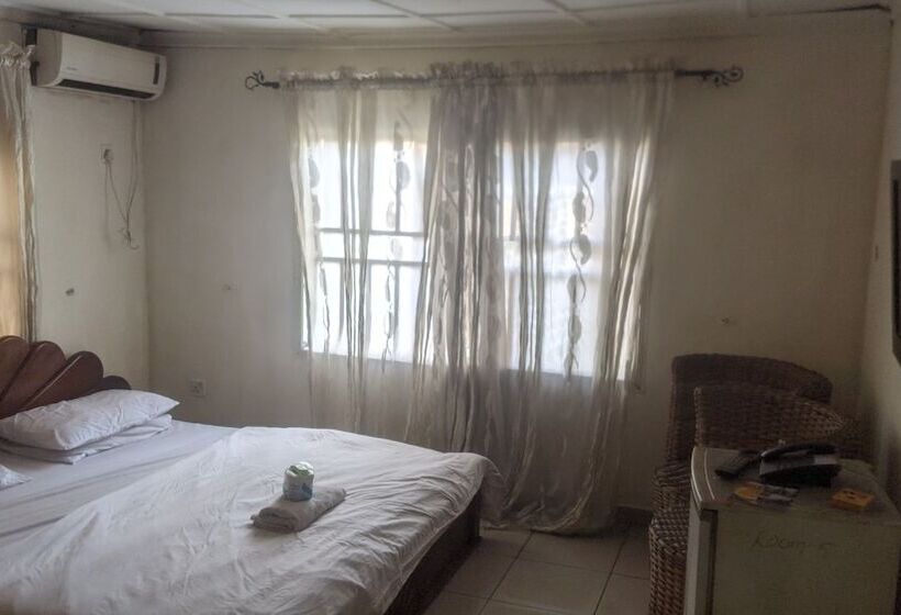 هتل Labake Cottage