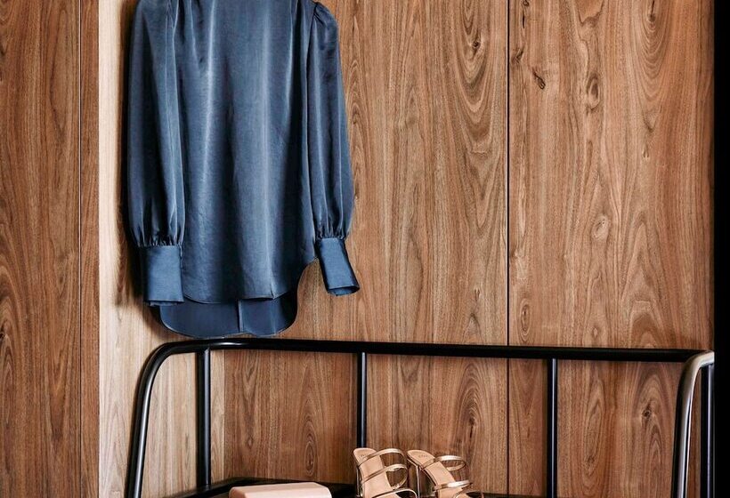 Отель Mercure Melbourne Doncaster