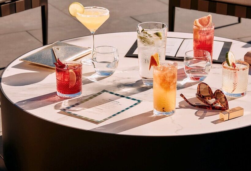 Отель Mercure Melbourne Doncaster