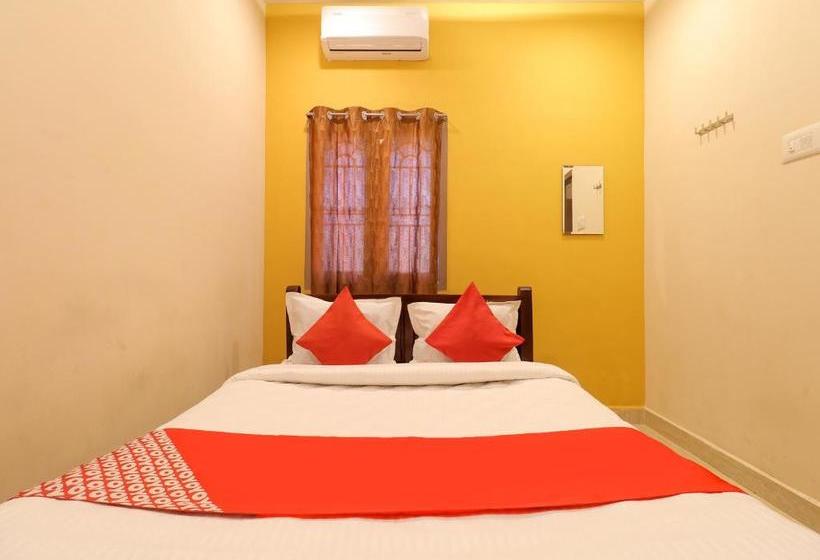 Szálloda Oyo 77439 Neomaxian Tower