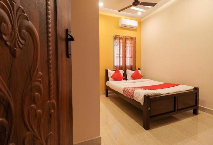 Szálloda Oyo 77439 Neomaxian Tower