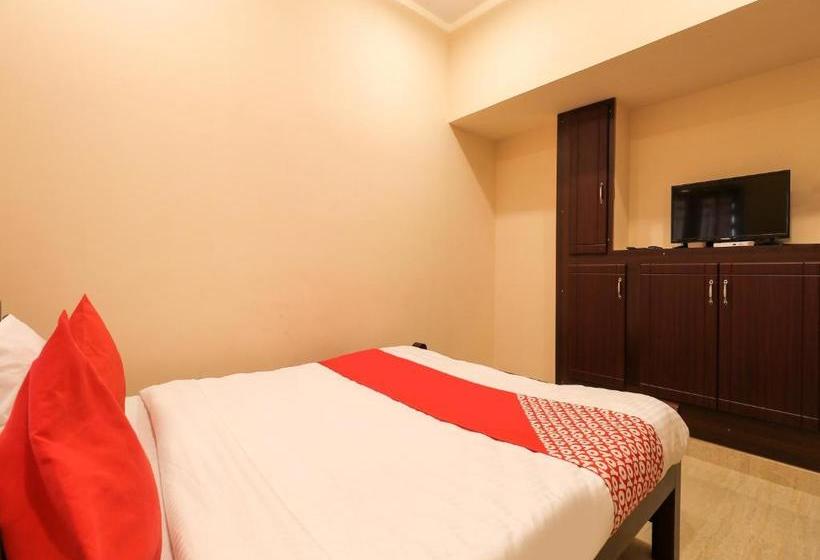 Szálloda Oyo 77439 Neomaxian Tower