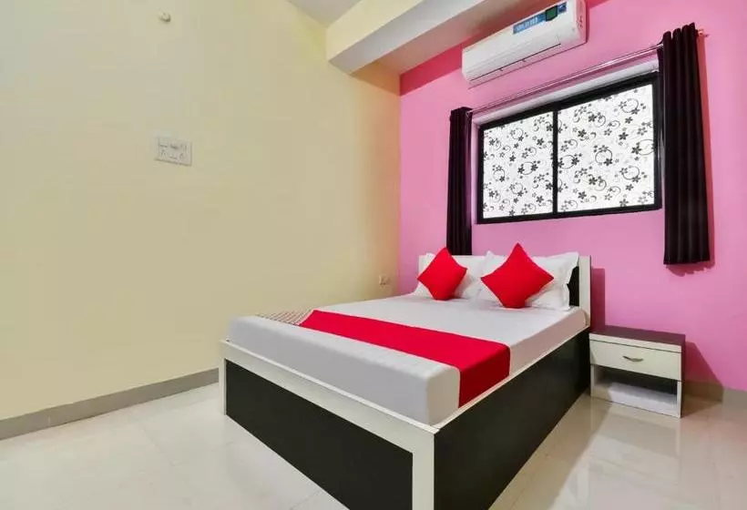 هتل Oyo 81683  Always Welcome