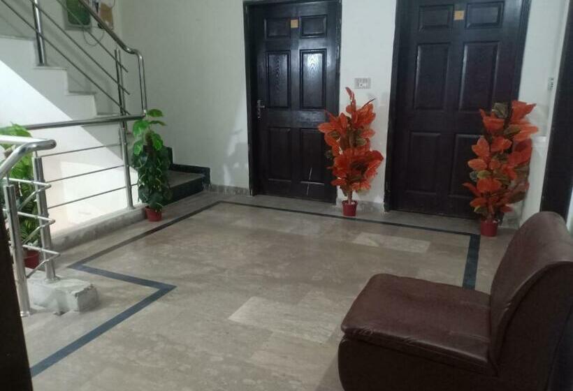 Family Hotel Lahore