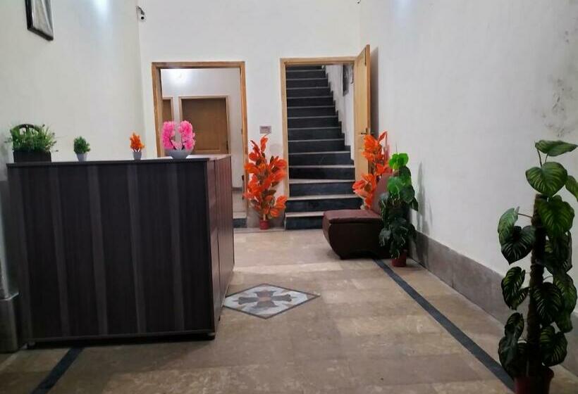 Family Hotel Lahore
