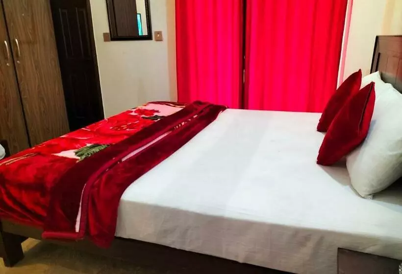 Family Hotel Lahore