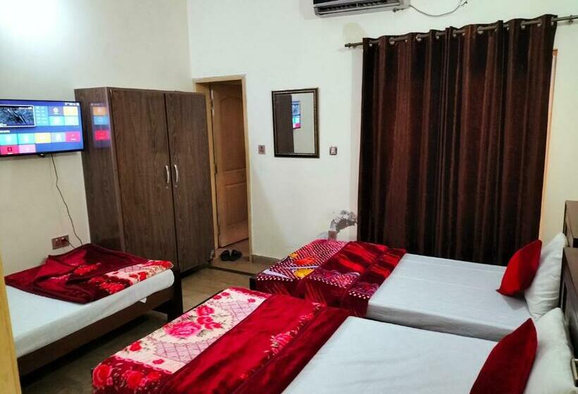Family Hotel Lahore