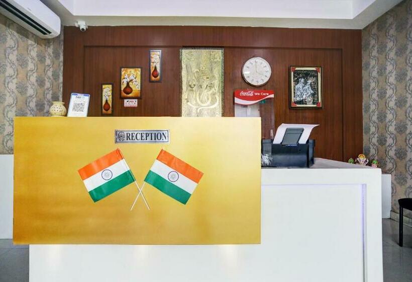 Townhouse 481 Hotel City Star