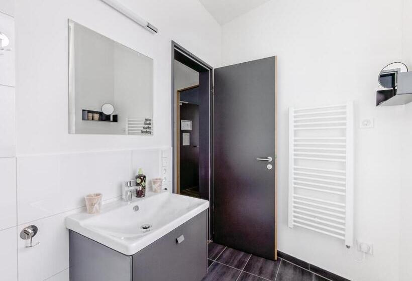 Limehome Mönchengladbach Fliethstraße