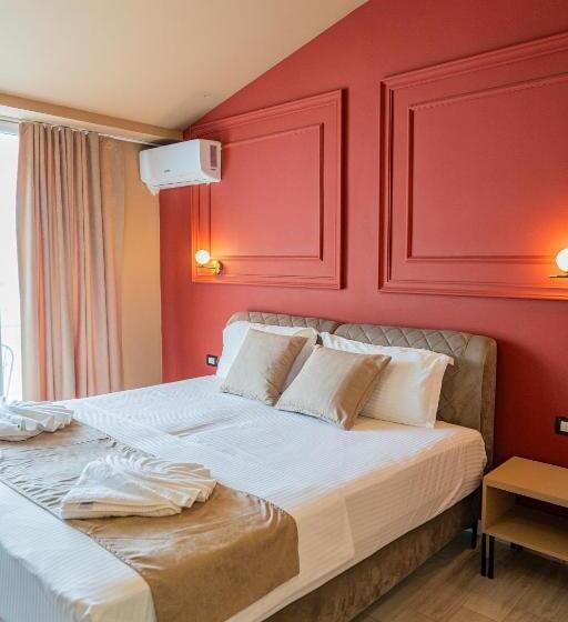 استراحتگاه Garden Palace