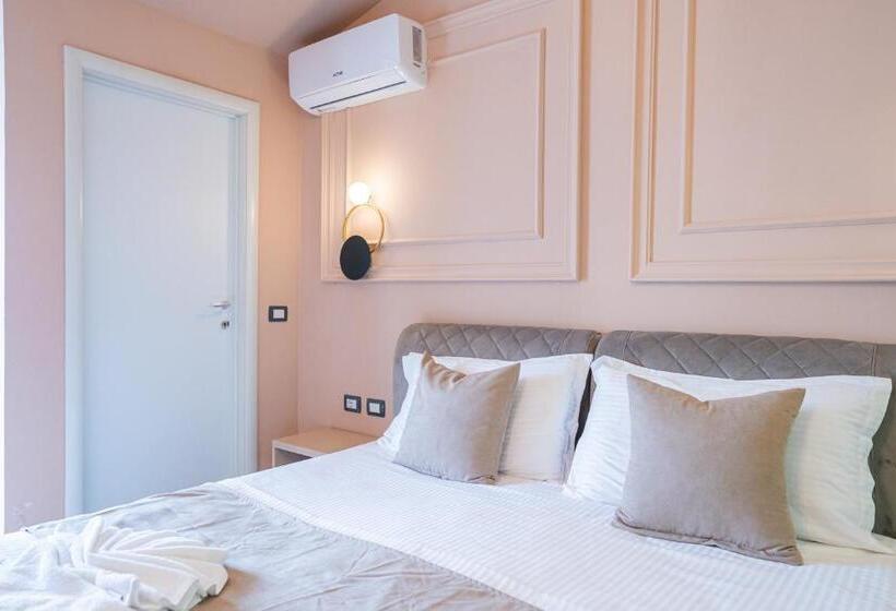 استراحتگاه Garden Palace