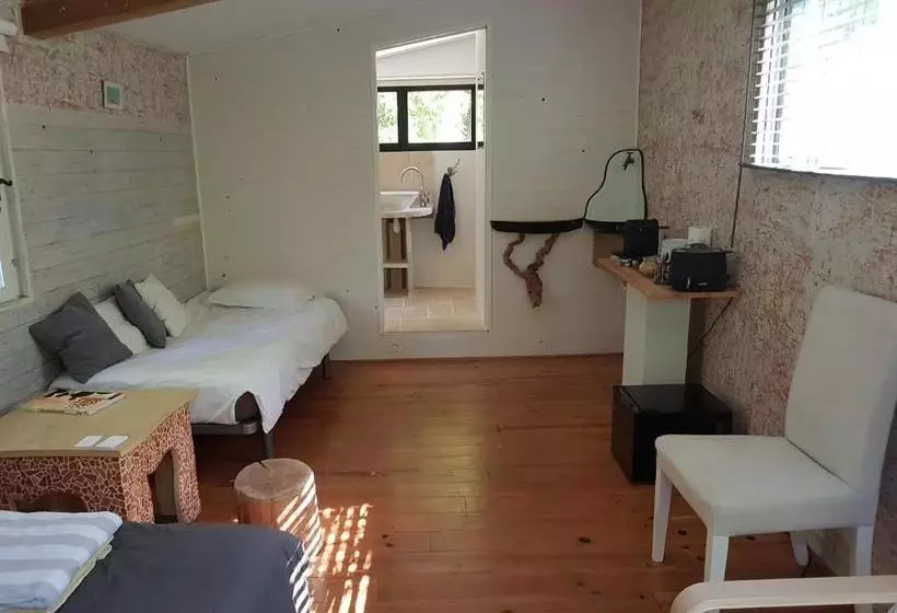 تختخواب و صبحانه Maison D Hôtes Le Calme