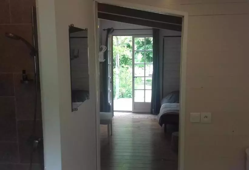 تختخواب و صبحانه Maison D Hôtes Le Calme