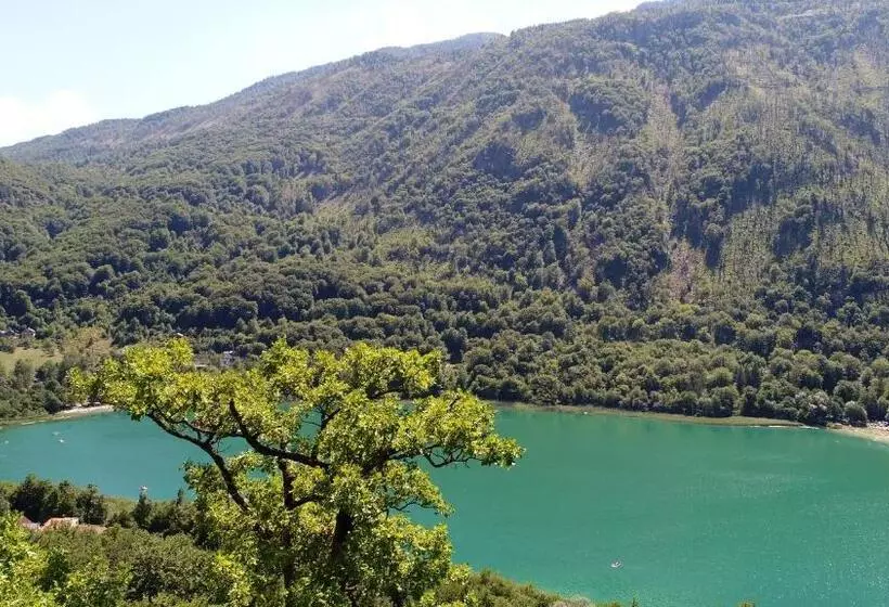 تختخواب و صبحانه Vila Sunce Village Resort Konjic