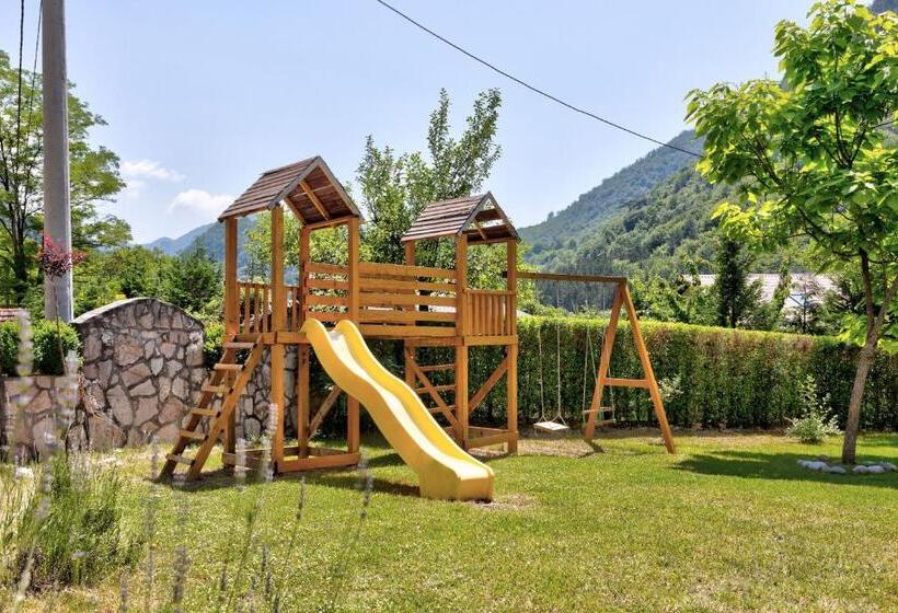 تختخواب و صبحانه Vila Sunce Village Resort Konjic