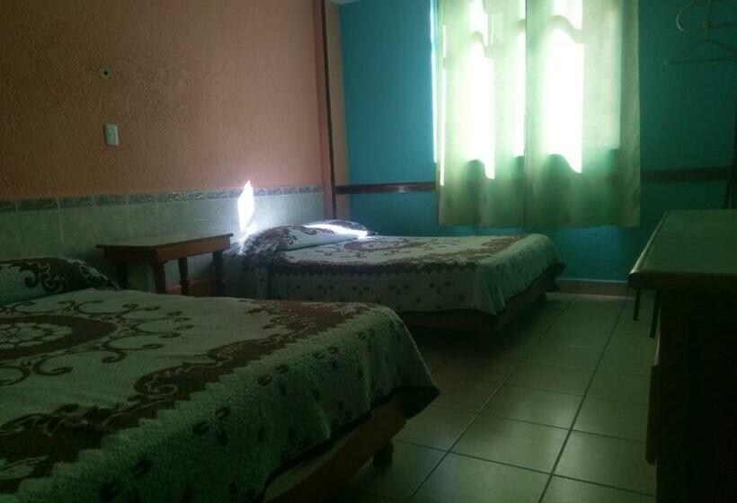 Szálloda Es Santa Regina