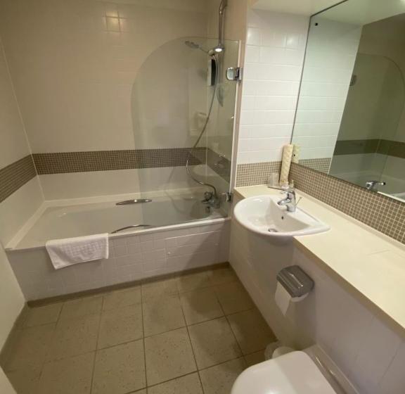 Hotel Roffey Park Institute