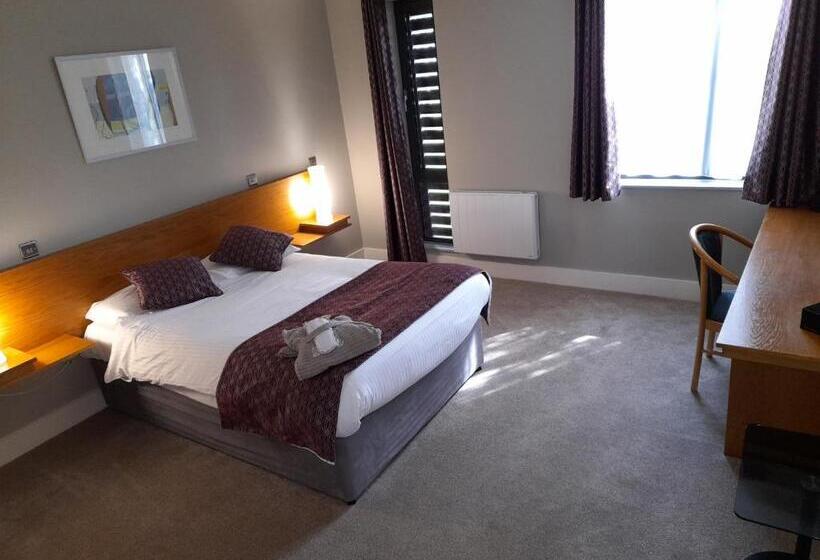 Hotel Roffey Park Institute