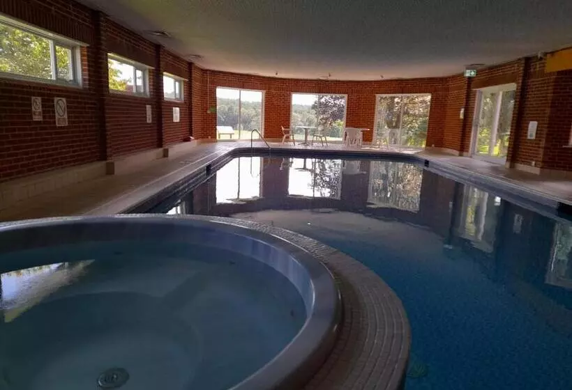 Hotelli Roffey Park Institute