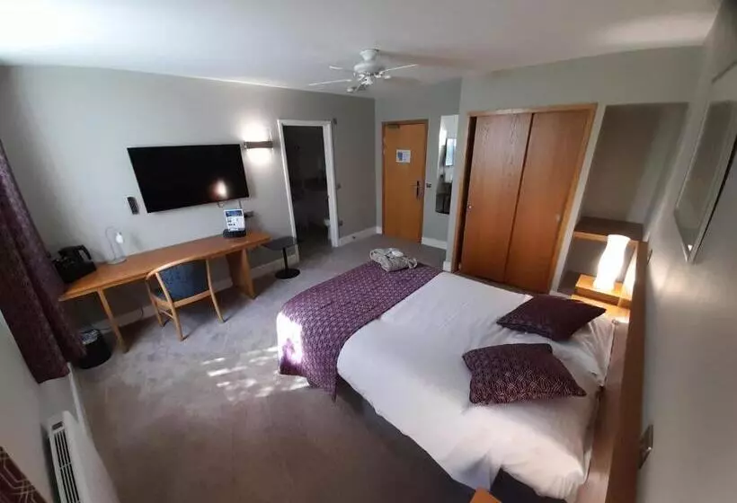 Hotelli Roffey Park Institute