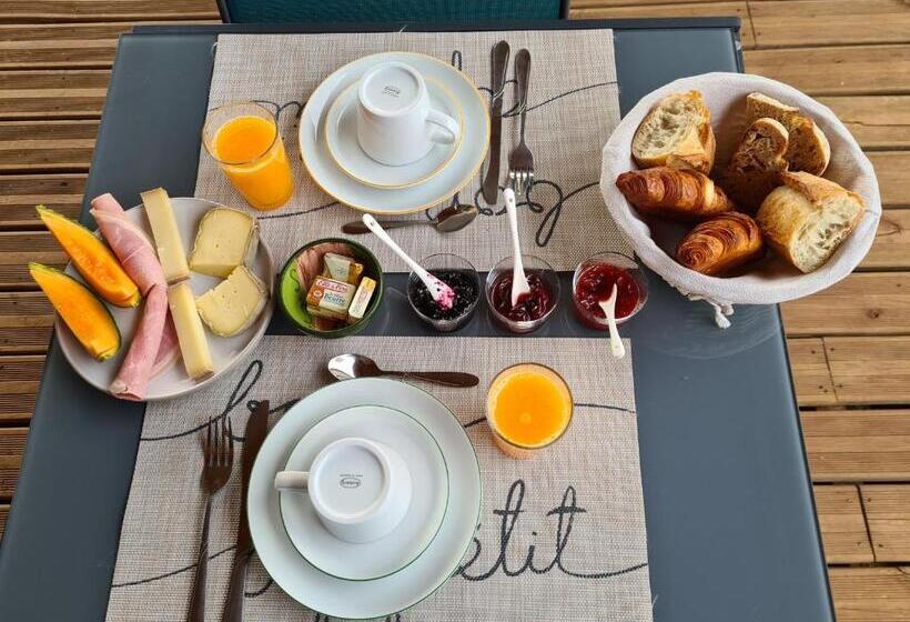 פנסיון Le Petit Chêne