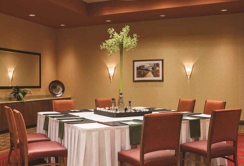 Embassy Suites Omaha La Vista/hotel & Conference Center