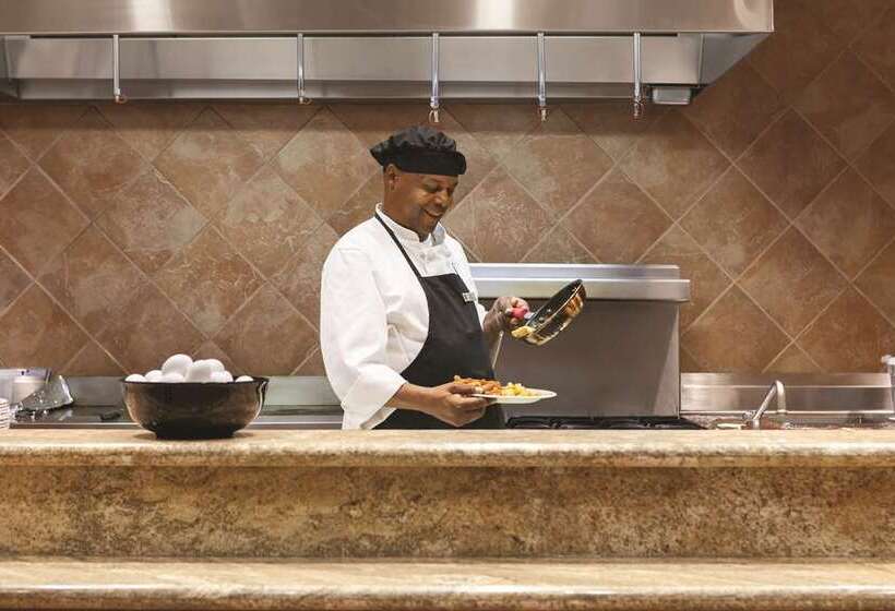 Embassy Suites Omaha La Vista/hotel & Conference Center