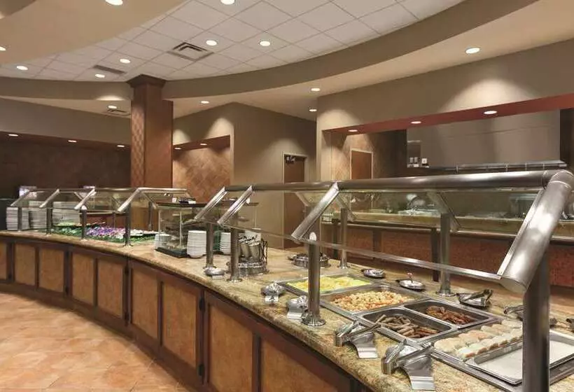 Embassy Suites Omaha La Vista/hotel & Conference Center