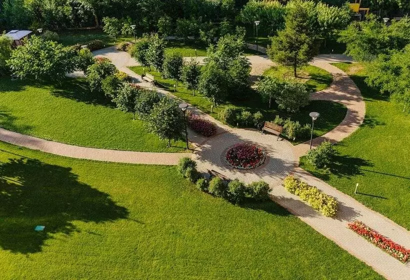 هتل Benefit Plaza Congress