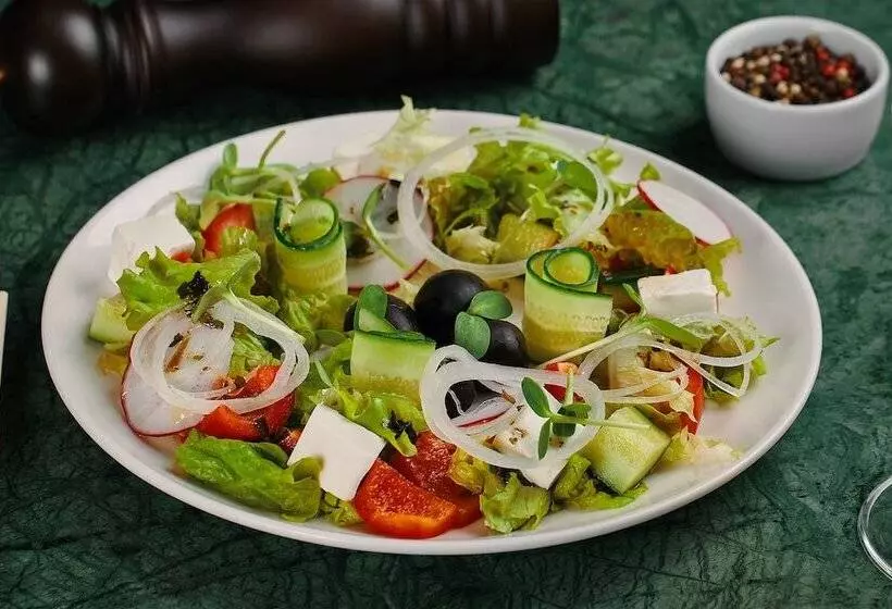 هتل Benefit Plaza Congress