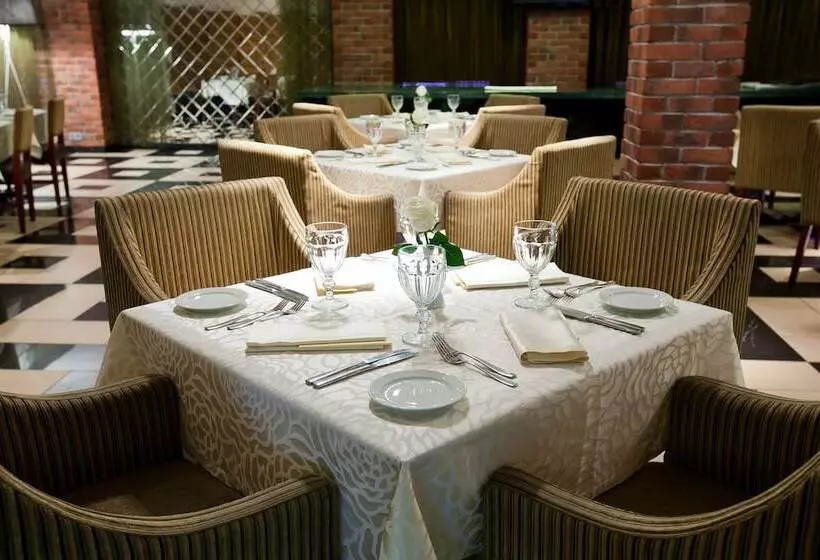 هتل Benefit Plaza Congress