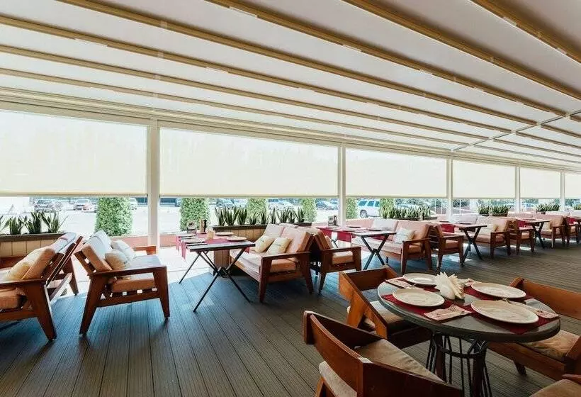 هتل Benefit Plaza Congress