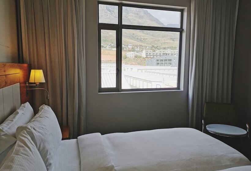בית מלון כפרי Doubletree By Hilton Cape Town Upper Eastside