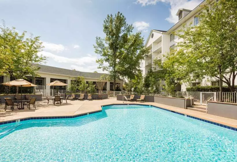 هتل Doubletree Raleigh Durham Airport At Research Triangle Park