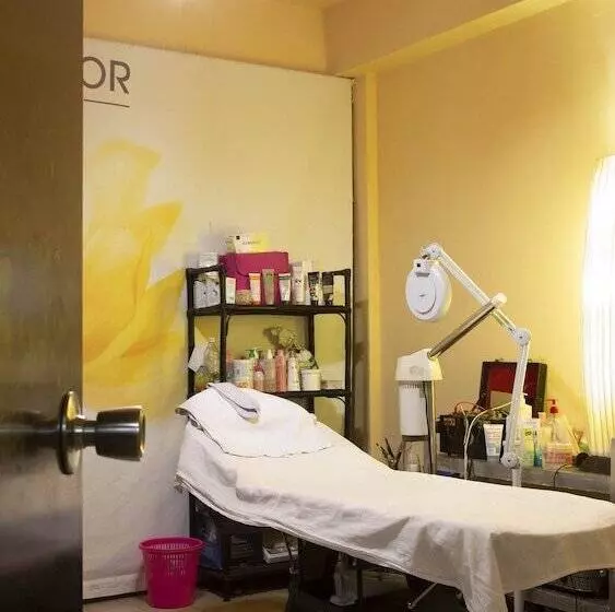 هتل Granada L Amitié