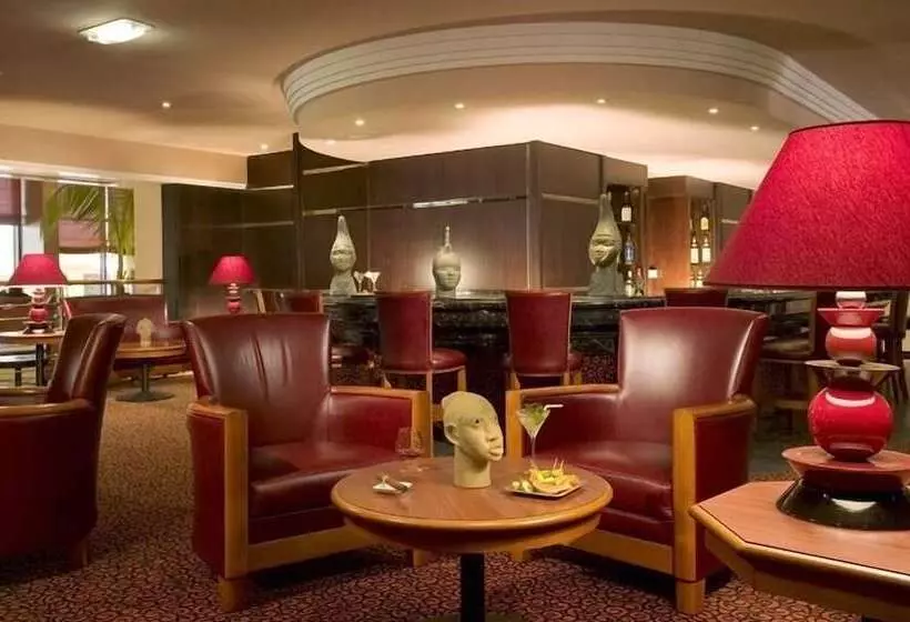 هتل Granada L Amitié