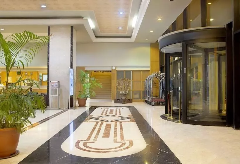 هتل Granada L Amitié