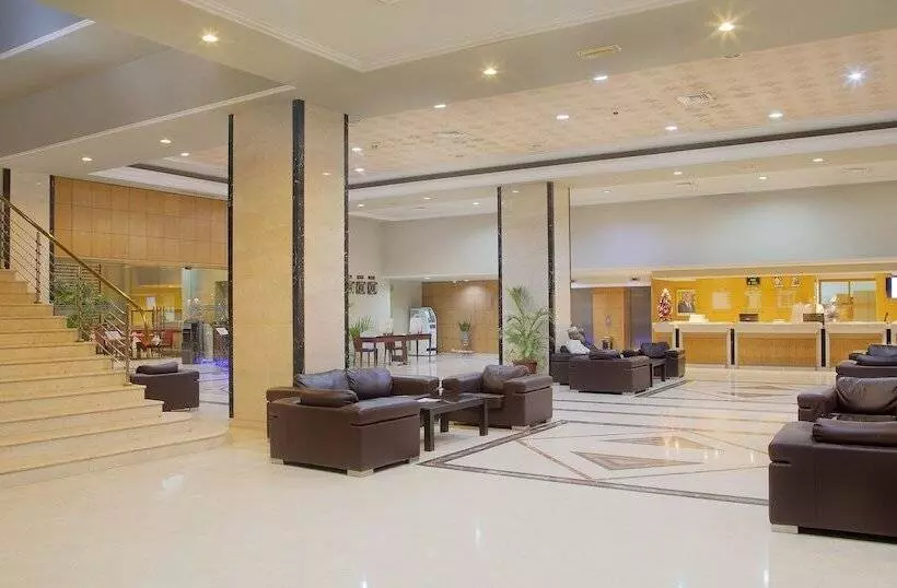 هتل Granada L Amitié