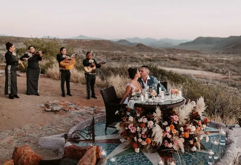 Guaycura Boutique Hotel, Beach Club & Spa