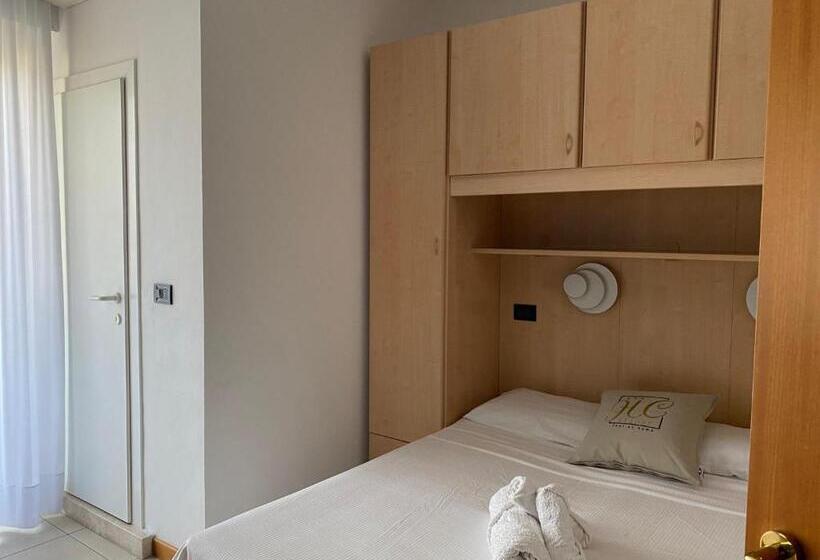 בית מלון כפרי Hc Resort Lignano