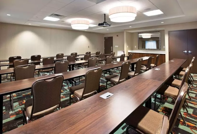 هتل Hilton Garden Inn Minneapolis Airport Mall Of America