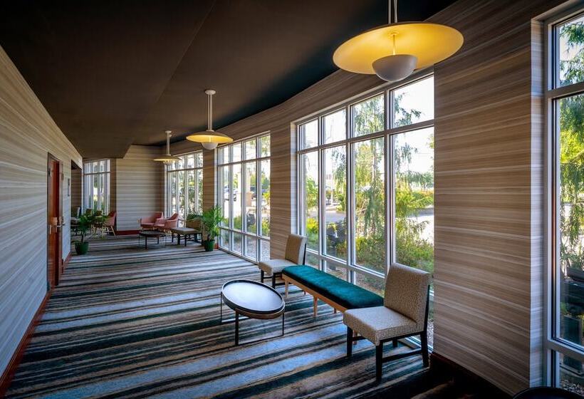 Holiday Inn Hotel & Suites Beckley, An Ihg