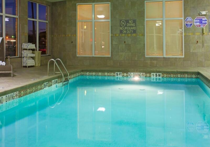 호텔 Holiday Inn Express & Suites Amarillo, An Ihg