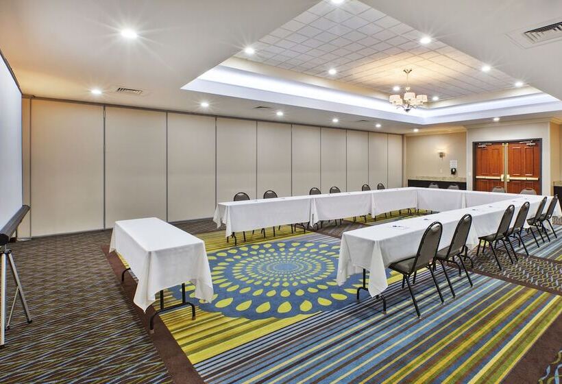 Holiday Inn Express Hotel & Suites   Belleville Area, An Ihg